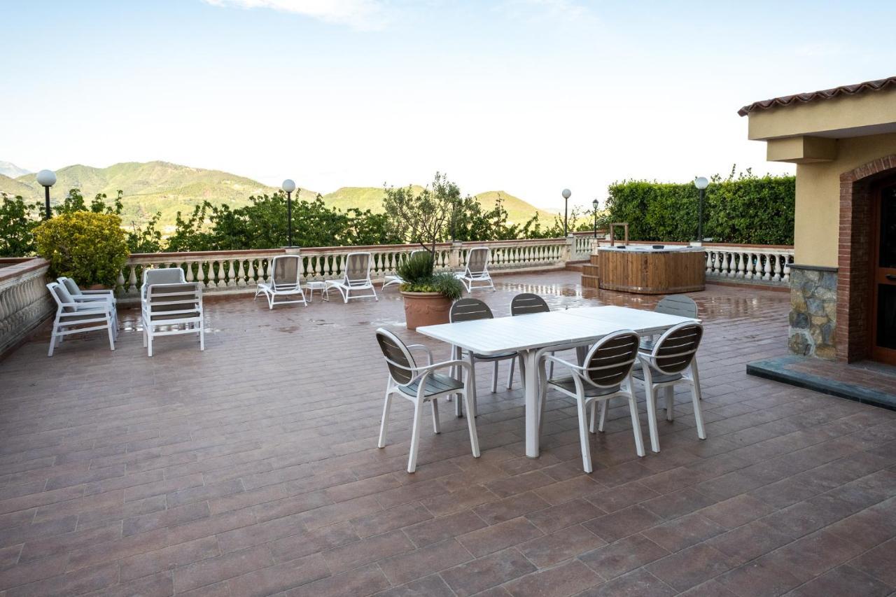 Villa Marina Cava deʼ Tirreni Kültér fotó