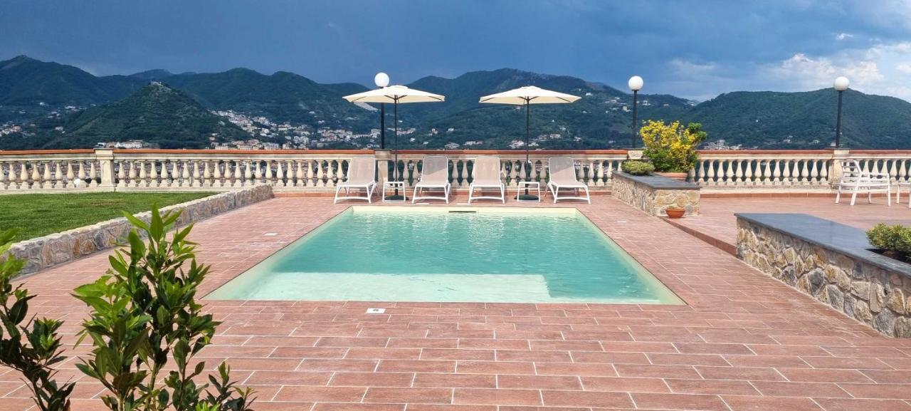 Villa Marina Cava deʼ Tirreni Kültér fotó